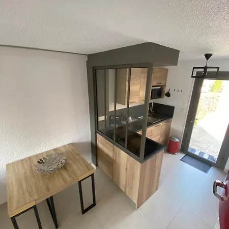 Mazet Tahiti Parc Apartament *