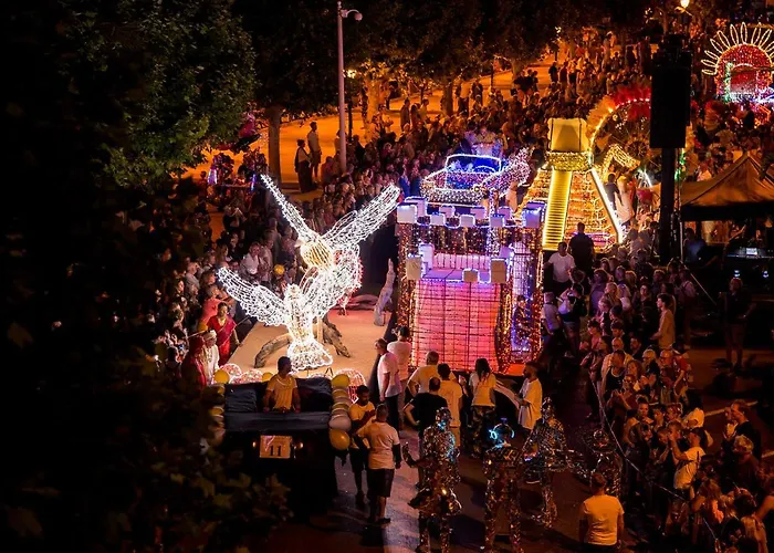 Mazet Tahiti Parc Appartement Le Lavandou